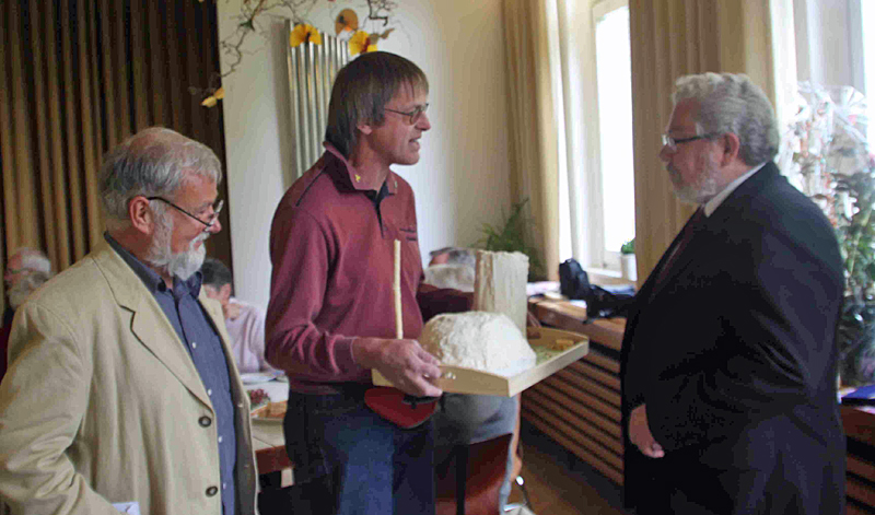 Gr&uuml;ne &uuml;berreichen Paul Koch ein Atomkraftwerk