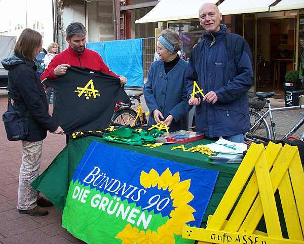 Asse-Infostand in der Wolfenb&uuml;tteler Fu&szlig;g&auml;ngerzone am 18.10.2008