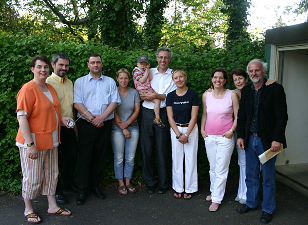 Politiker und Anwohner am Vogesweg